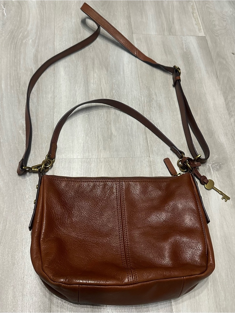 Fossil Brown Jolie Zip Key Leather Crossbody Purse Bag
